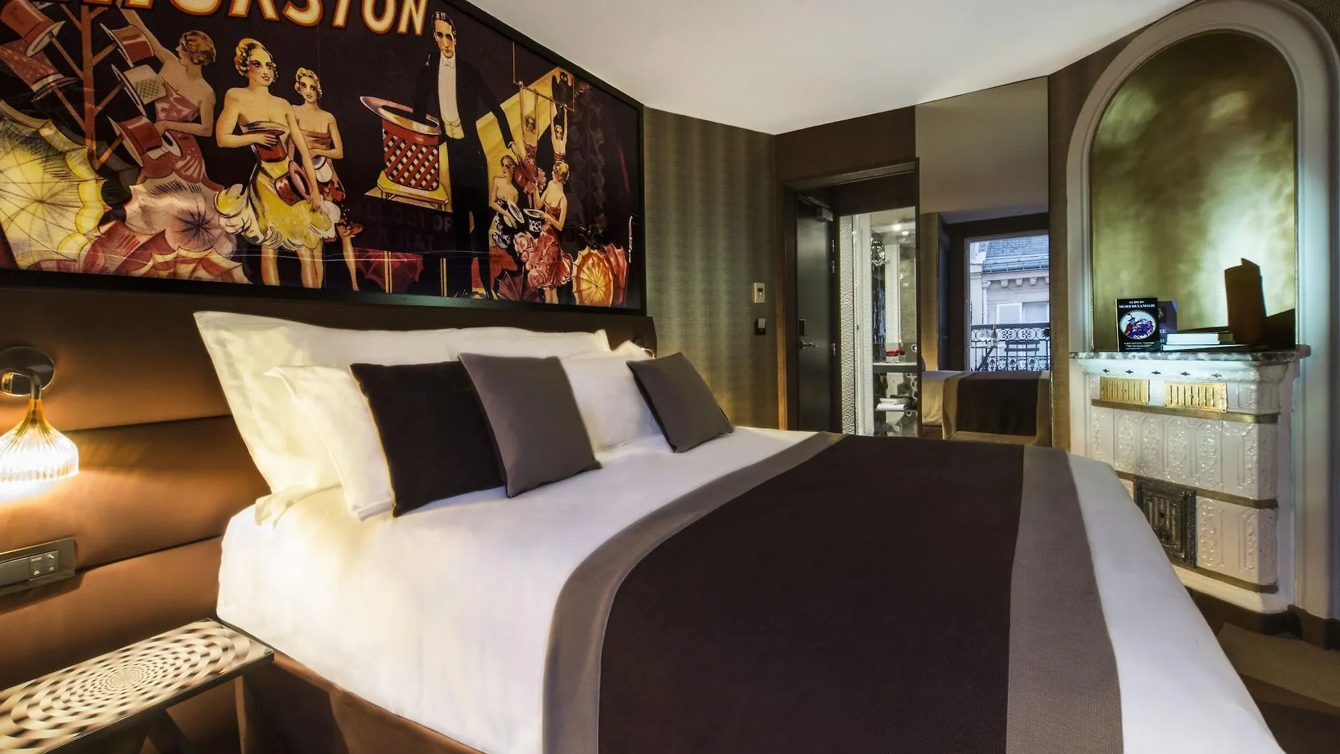 Hotel Splendor Elysees Paris