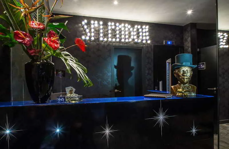 Hotel Splendor Elysees Paris