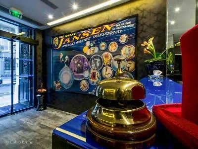 Hotel Splendor Elysees Paris