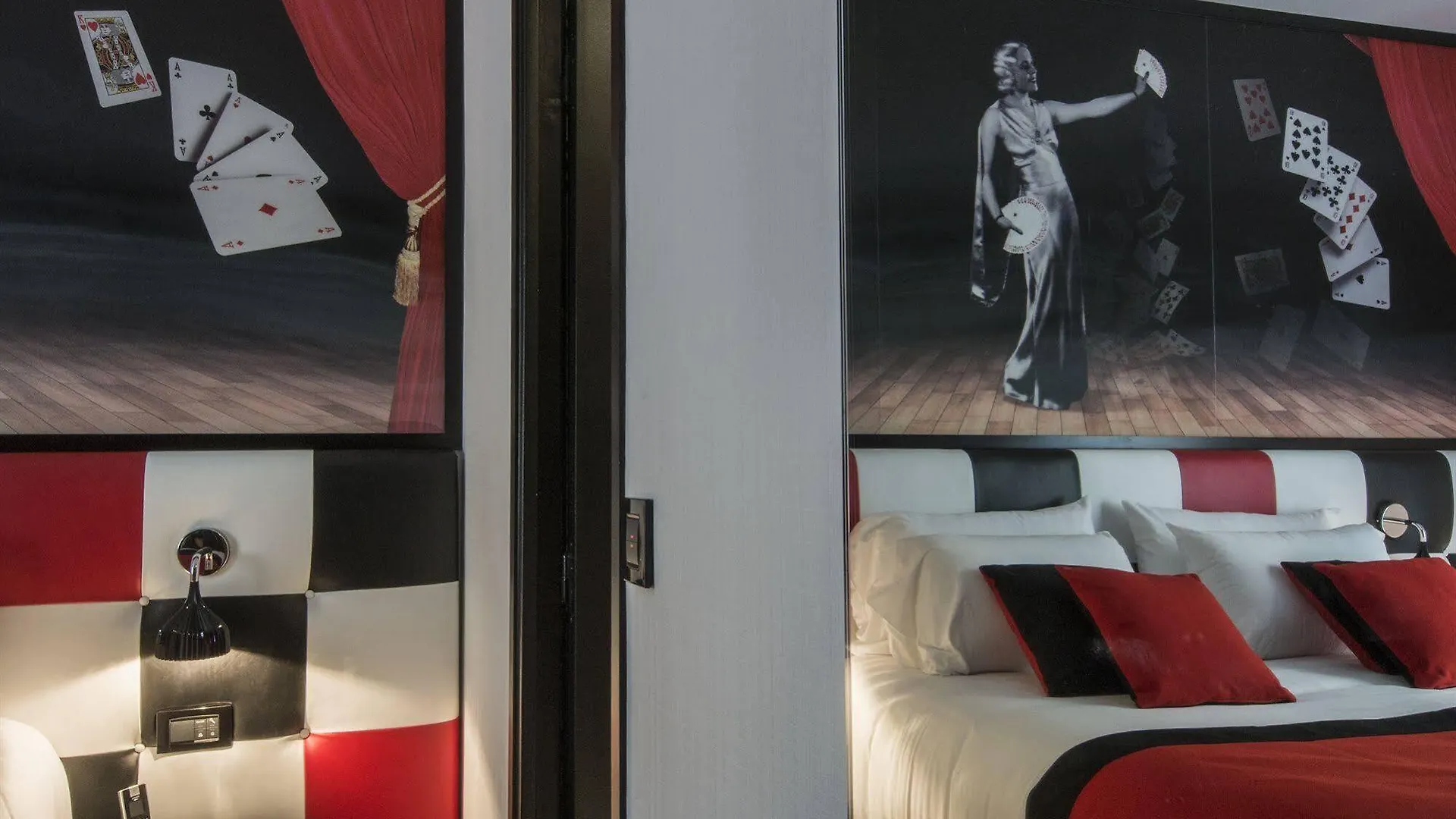 Hotel Splendor Elysees Paris